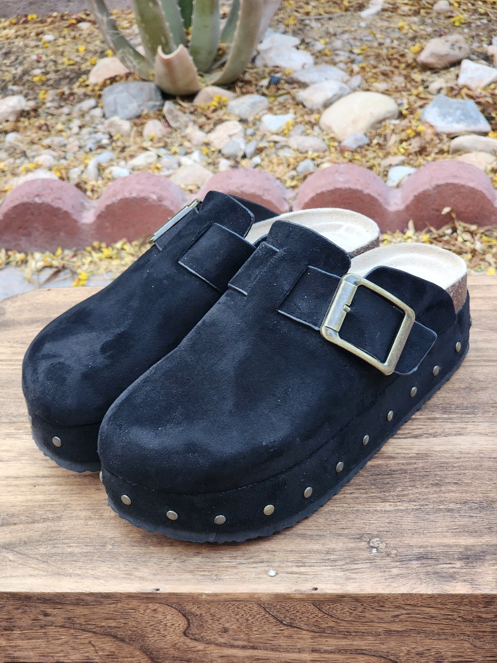 Madden Girl Women's Luna Black Suede Platform Slip-On Clogs Mule Size 6 - Picture 4 of 11